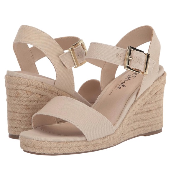 Life Stride Shoes - Elegant Beige Wedge Sandals